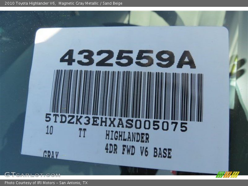 Magnetic Gray Metallic / Sand Beige 2010 Toyota Highlander V6