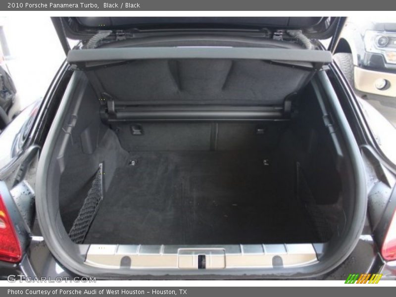  2010 Panamera Turbo Trunk