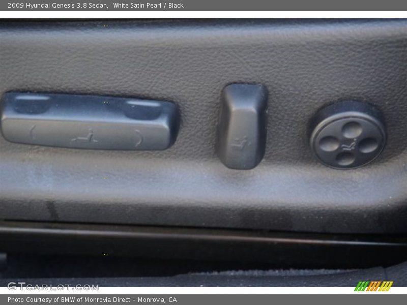White Satin Pearl / Black 2009 Hyundai Genesis 3.8 Sedan