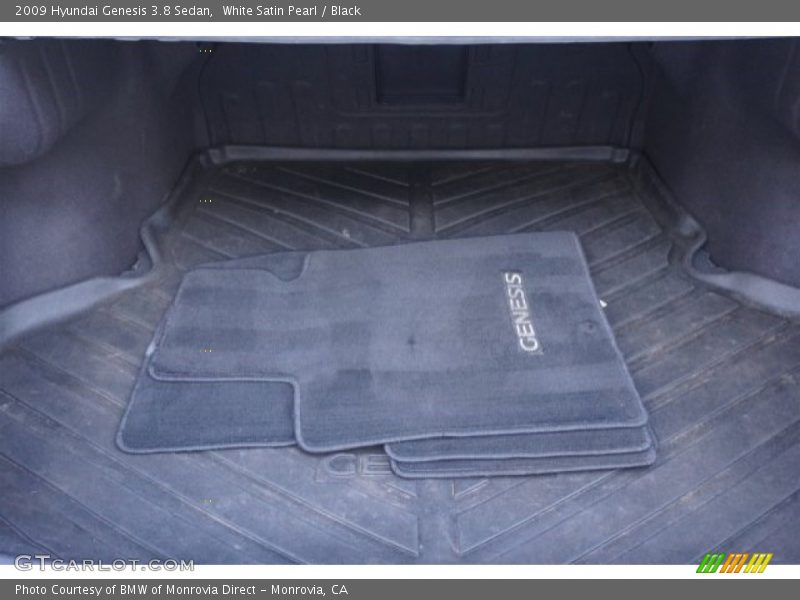 White Satin Pearl / Black 2009 Hyundai Genesis 3.8 Sedan