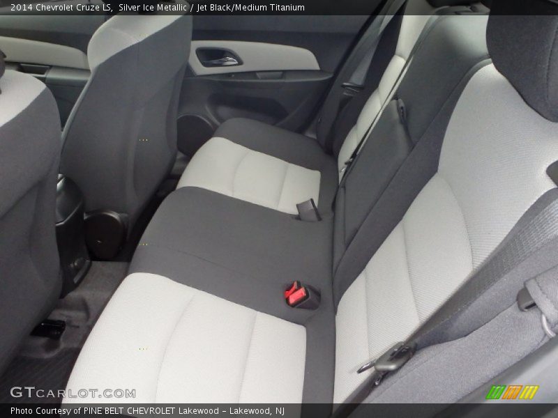 Silver Ice Metallic / Jet Black/Medium Titanium 2014 Chevrolet Cruze LS