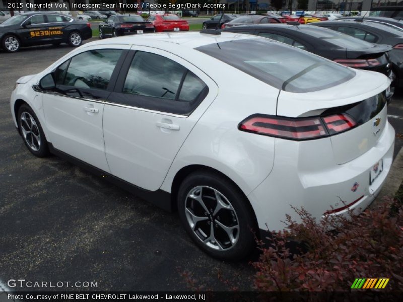Iridescent Pearl Tricoat / Pebble Beige/Dark Accents 2015 Chevrolet Volt