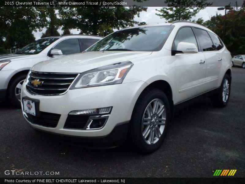 White Diamond Tricoat / Ebony/Saddle 2015 Chevrolet Traverse LT