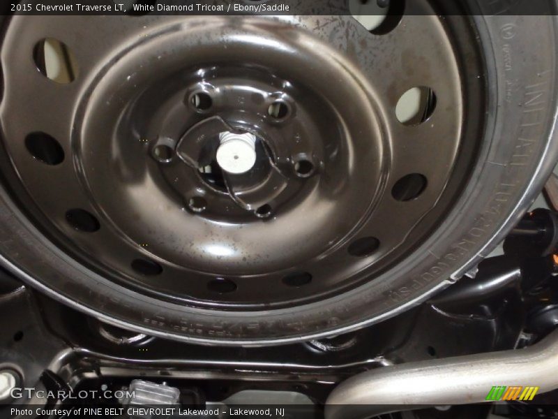 White Diamond Tricoat / Ebony/Saddle 2015 Chevrolet Traverse LT