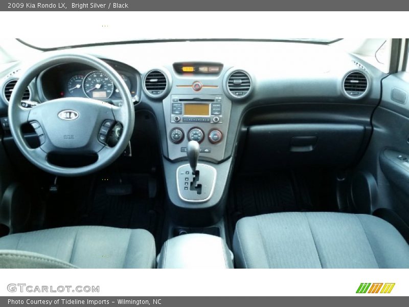 Bright Silver / Black 2009 Kia Rondo LX