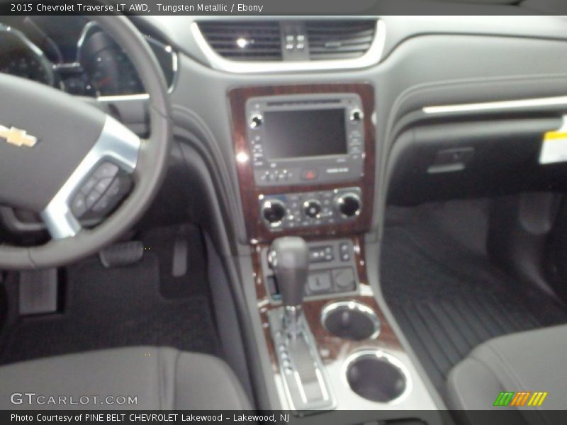 Tungsten Metallic / Ebony 2015 Chevrolet Traverse LT AWD