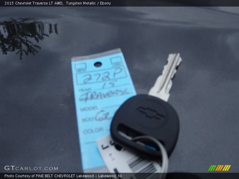 Tungsten Metallic / Ebony 2015 Chevrolet Traverse LT AWD