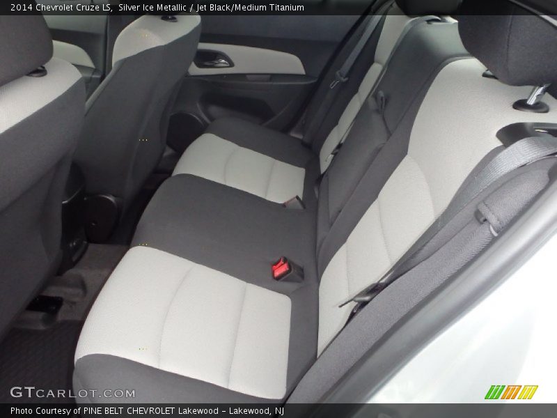 Silver Ice Metallic / Jet Black/Medium Titanium 2014 Chevrolet Cruze LS