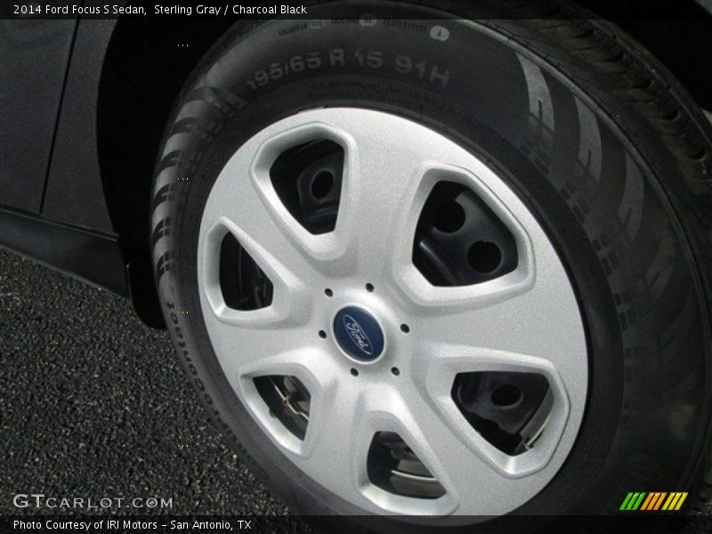 Sterling Gray / Charcoal Black 2014 Ford Focus S Sedan