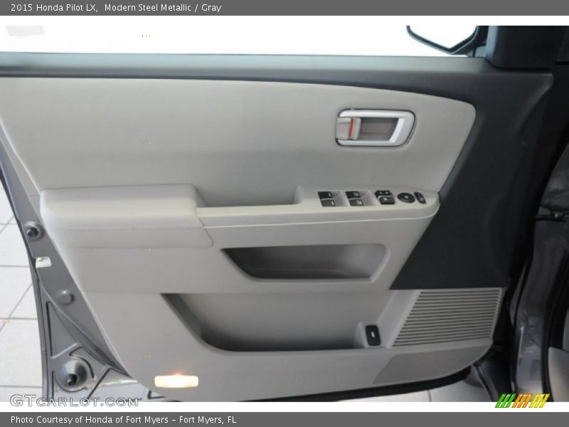 Modern Steel Metallic / Gray 2015 Honda Pilot LX