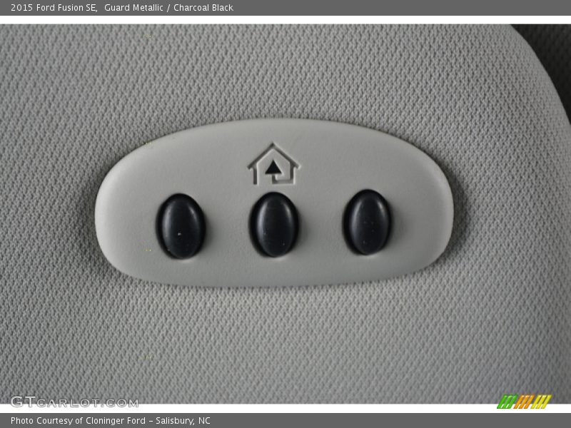 Guard Metallic / Charcoal Black 2015 Ford Fusion SE