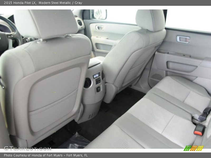 Modern Steel Metallic / Gray 2015 Honda Pilot LX