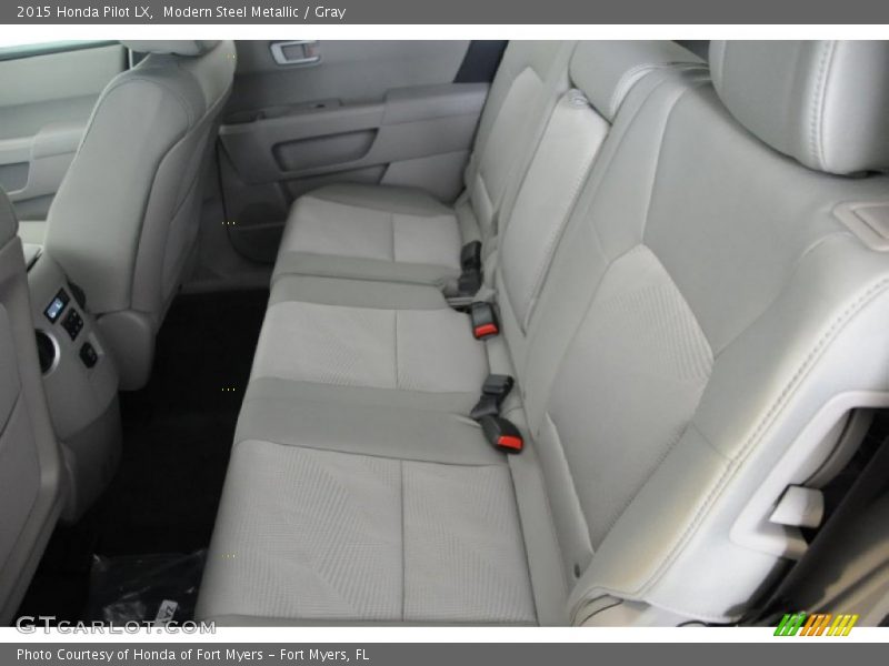 Modern Steel Metallic / Gray 2015 Honda Pilot LX