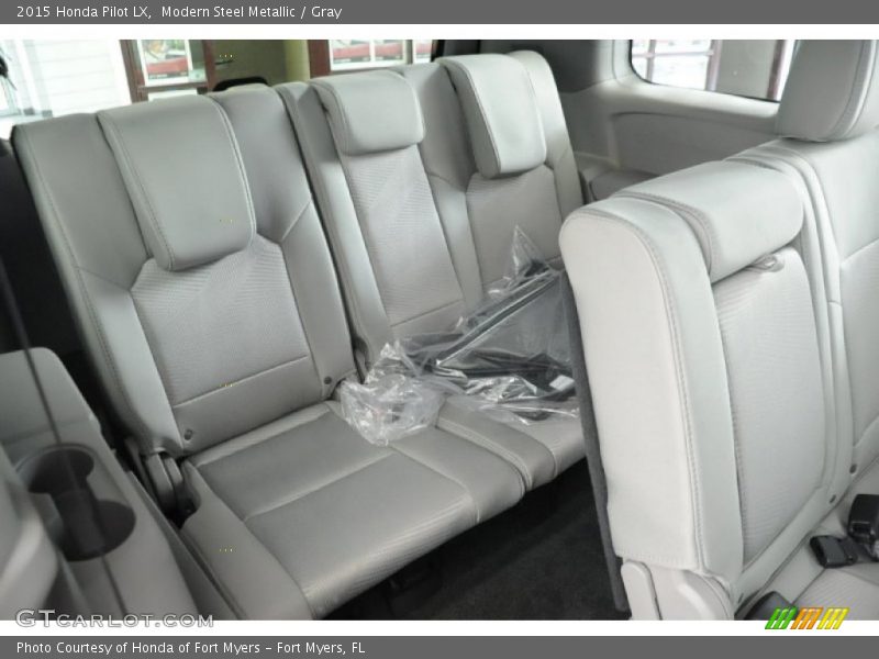 Modern Steel Metallic / Gray 2015 Honda Pilot LX