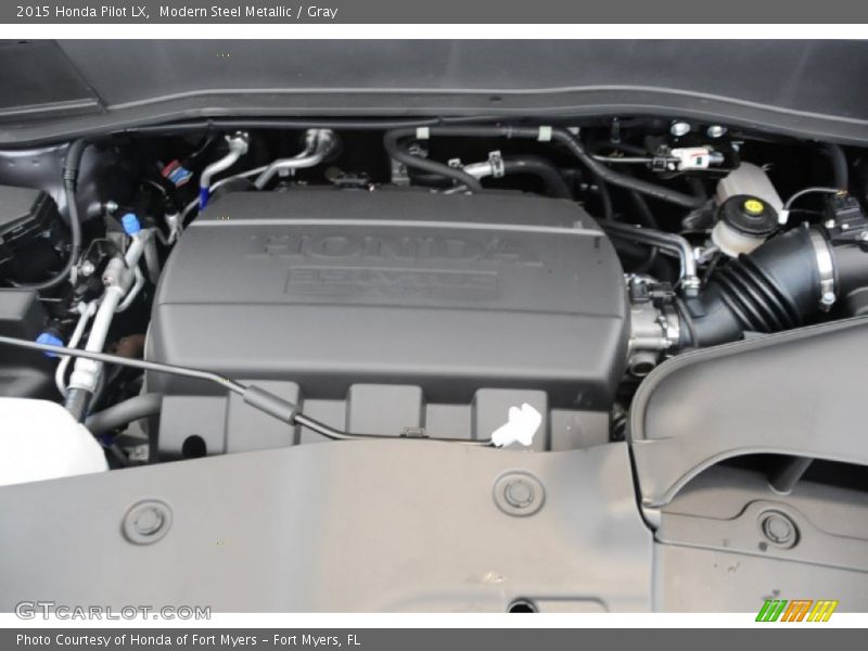 Modern Steel Metallic / Gray 2015 Honda Pilot LX