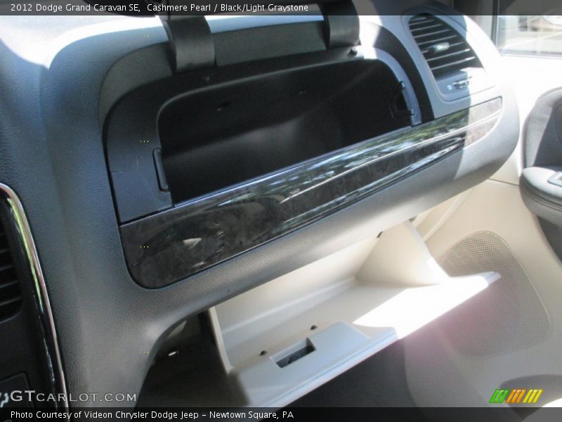 Cashmere Pearl / Black/Light Graystone 2012 Dodge Grand Caravan SE