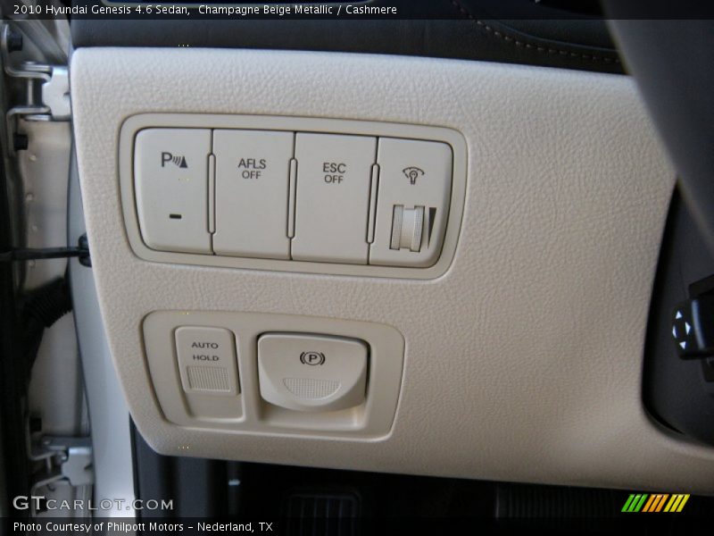 Champagne Beige Metallic / Cashmere 2010 Hyundai Genesis 4.6 Sedan
