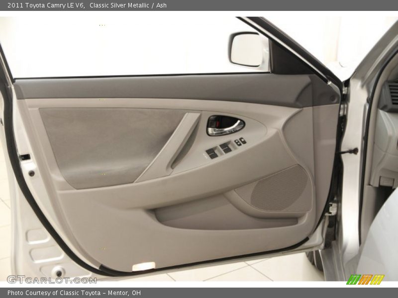 Classic Silver Metallic / Ash 2011 Toyota Camry LE V6
