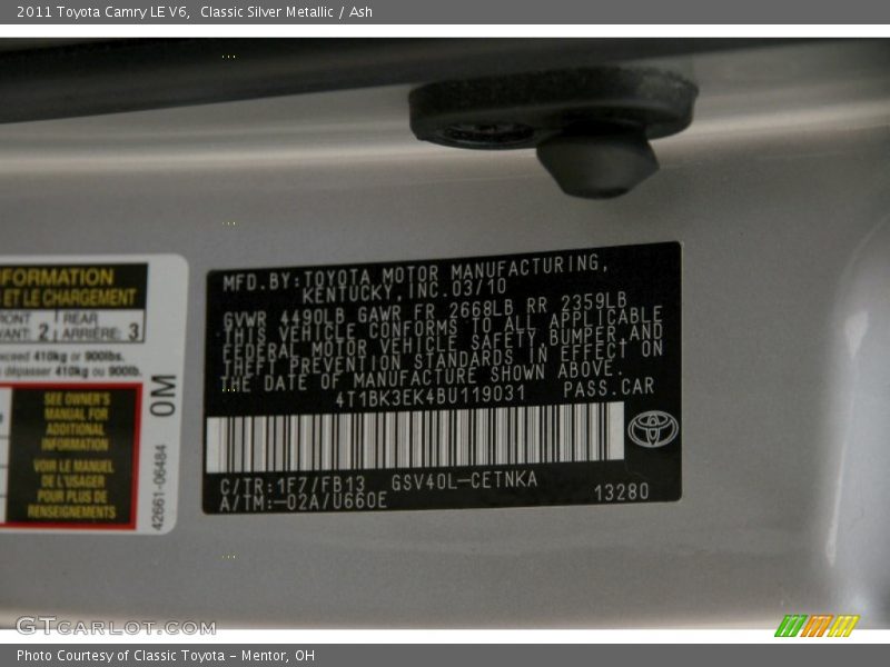 Classic Silver Metallic / Ash 2011 Toyota Camry LE V6
