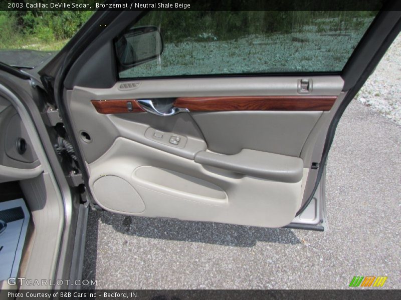 Bronzemist / Neutral Shale Beige 2003 Cadillac DeVille Sedan