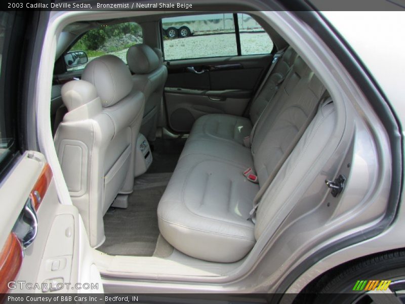 Bronzemist / Neutral Shale Beige 2003 Cadillac DeVille Sedan