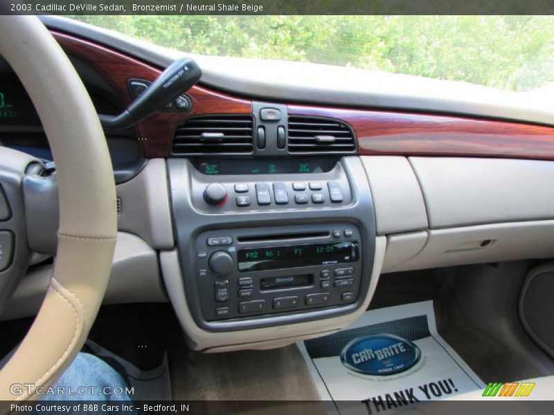 Bronzemist / Neutral Shale Beige 2003 Cadillac DeVille Sedan