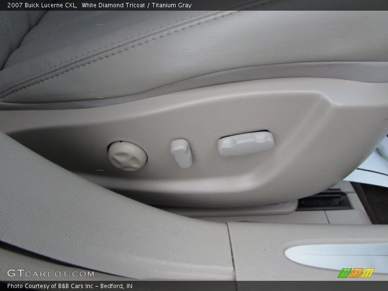 White Diamond Tricoat / Titanium Gray 2007 Buick Lucerne CXL