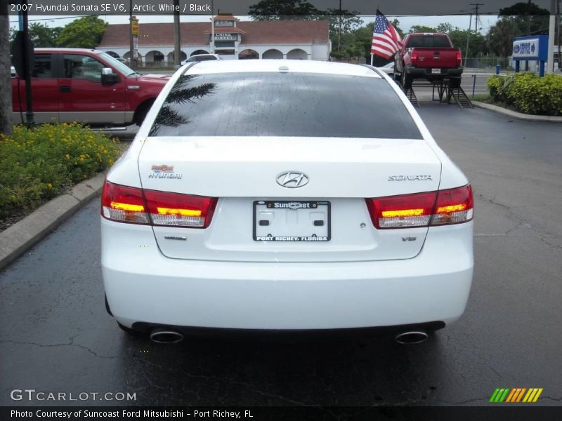 Arctic White / Black 2007 Hyundai Sonata SE V6