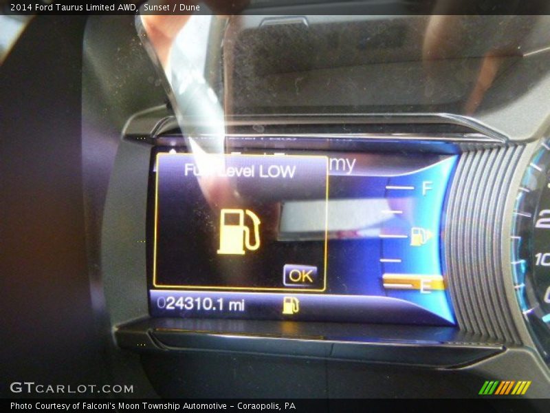 Sunset / Dune 2014 Ford Taurus Limited AWD