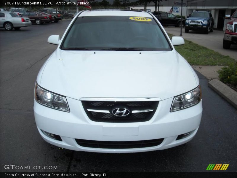 Arctic White / Black 2007 Hyundai Sonata SE V6
