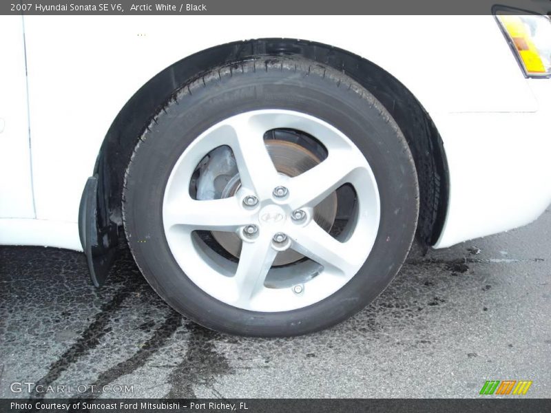 Arctic White / Black 2007 Hyundai Sonata SE V6