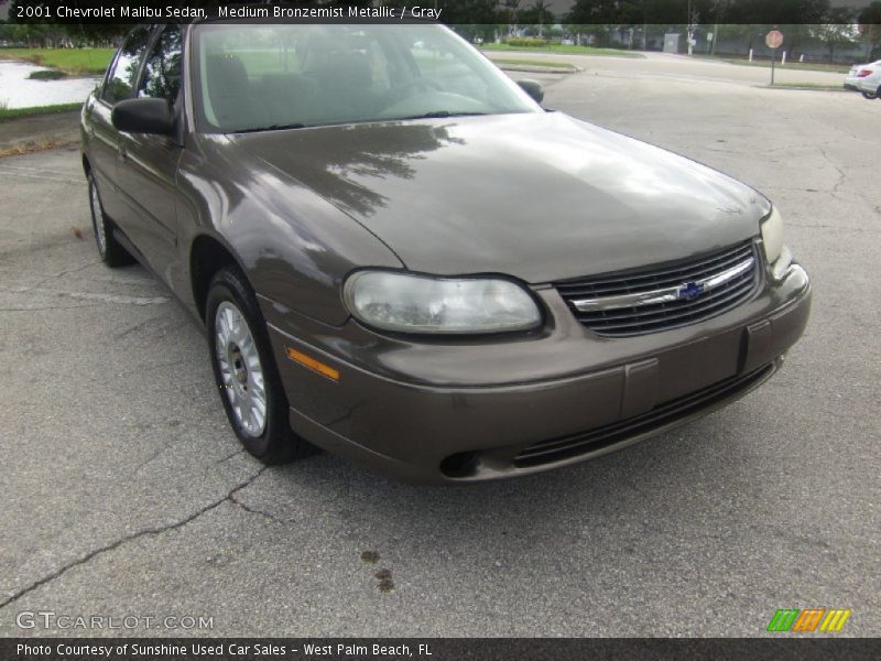 Front 3/4 View of 2001 Malibu Sedan