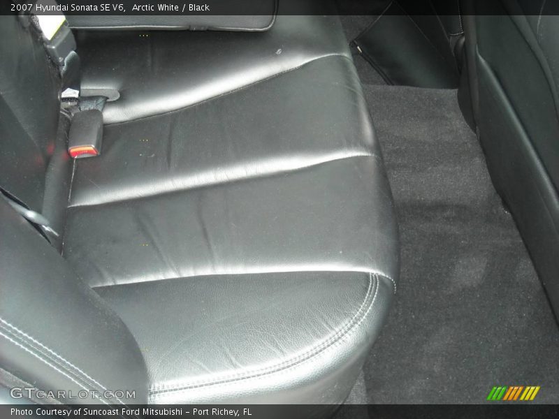 Arctic White / Black 2007 Hyundai Sonata SE V6