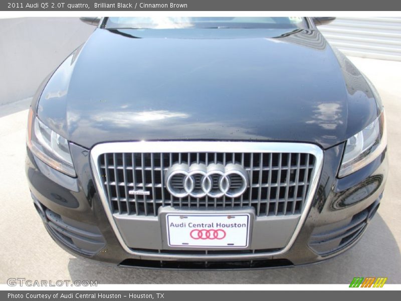 Brilliant Black / Cinnamon Brown 2011 Audi Q5 2.0T quattro