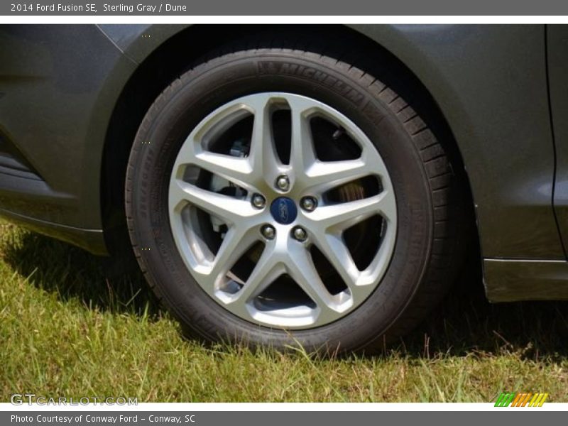 Sterling Gray / Dune 2014 Ford Fusion SE
