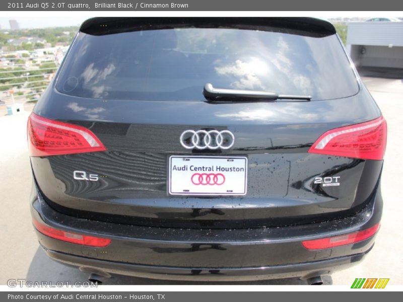 Brilliant Black / Cinnamon Brown 2011 Audi Q5 2.0T quattro