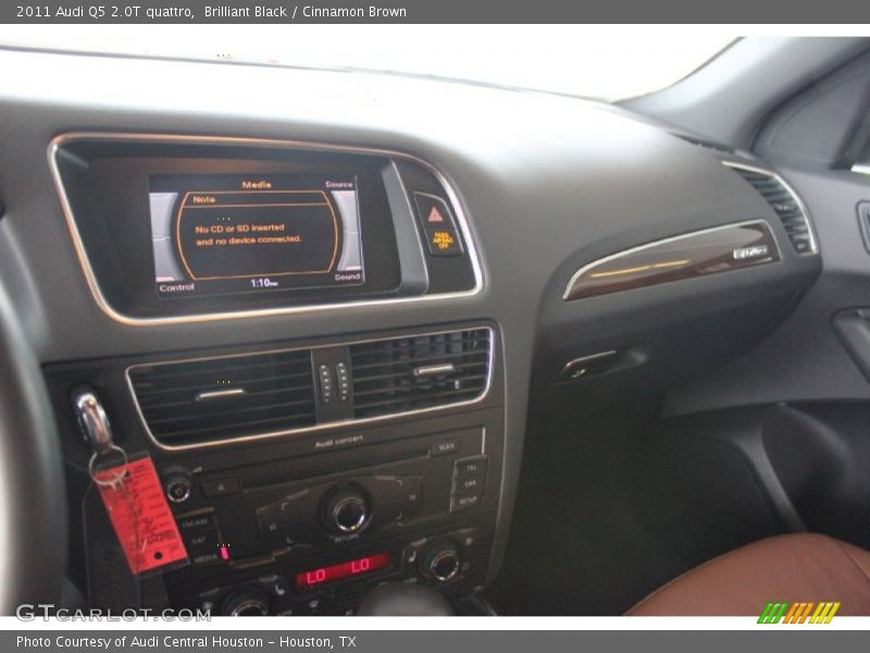 Brilliant Black / Cinnamon Brown 2011 Audi Q5 2.0T quattro