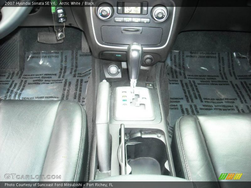 Arctic White / Black 2007 Hyundai Sonata SE V6