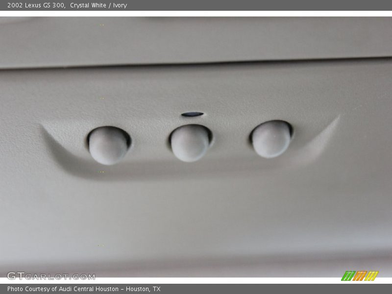 Crystal White / Ivory 2002 Lexus GS 300