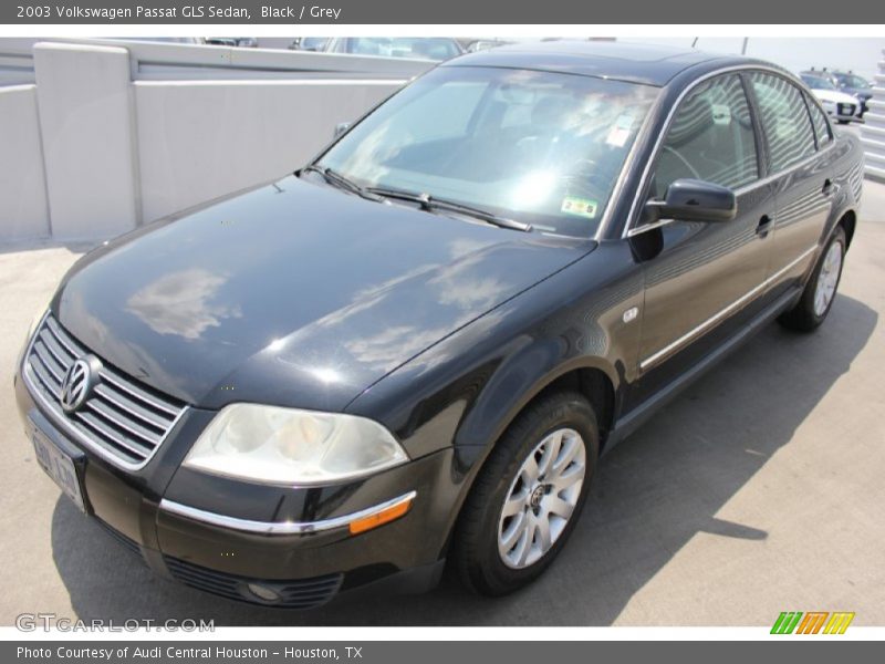 Black / Grey 2003 Volkswagen Passat GLS Sedan