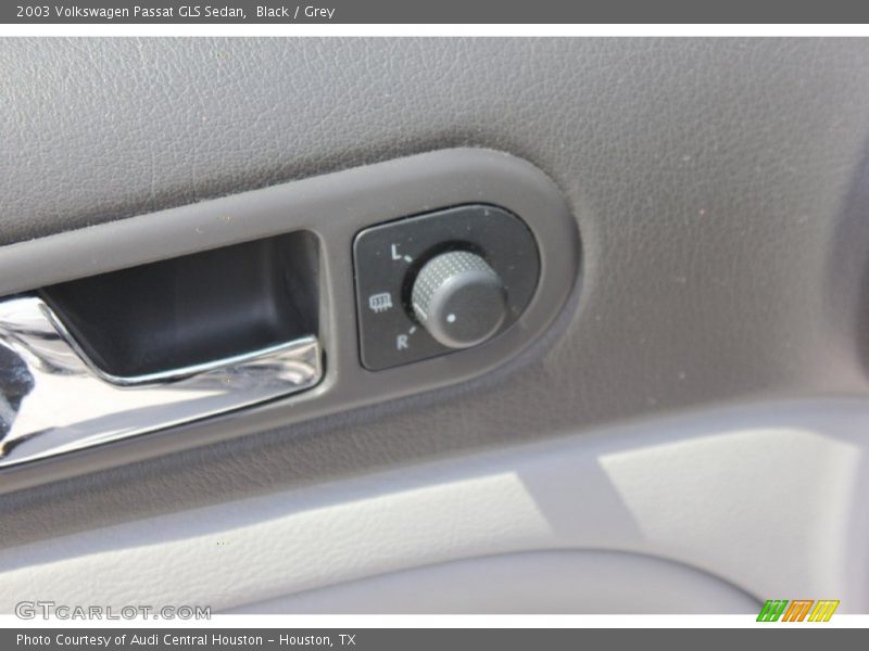 Black / Grey 2003 Volkswagen Passat GLS Sedan