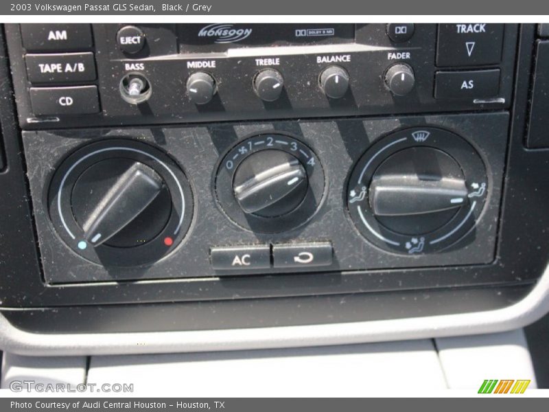 Black / Grey 2003 Volkswagen Passat GLS Sedan