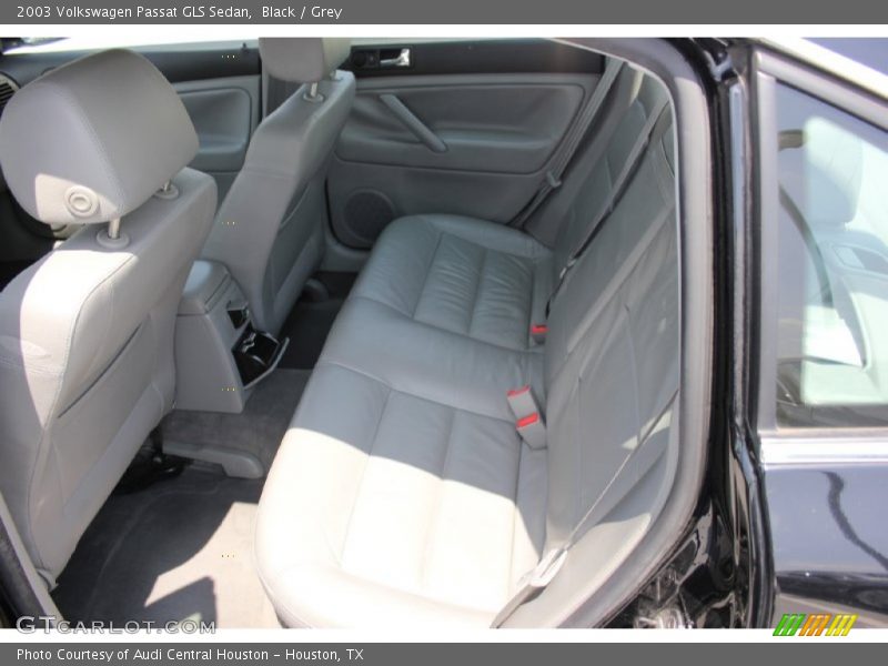 Black / Grey 2003 Volkswagen Passat GLS Sedan