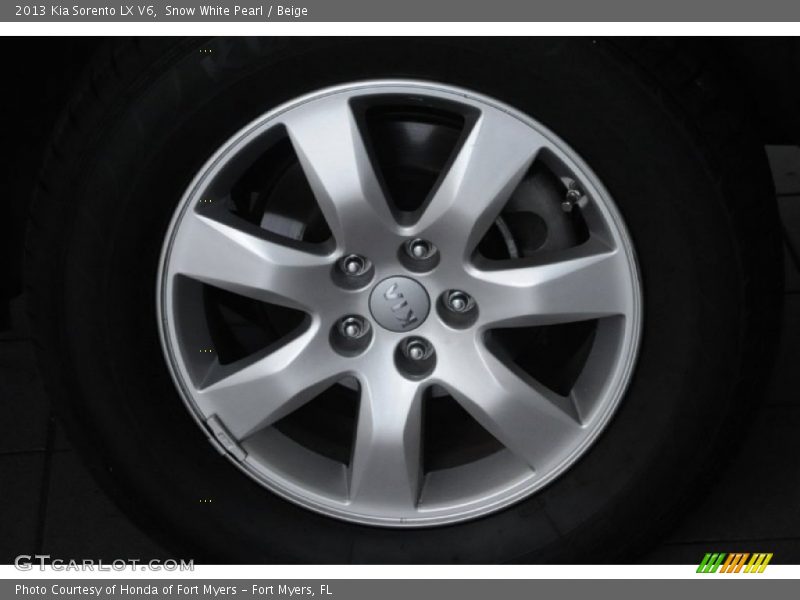 Snow White Pearl / Beige 2013 Kia Sorento LX V6
