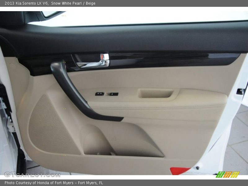 Snow White Pearl / Beige 2013 Kia Sorento LX V6
