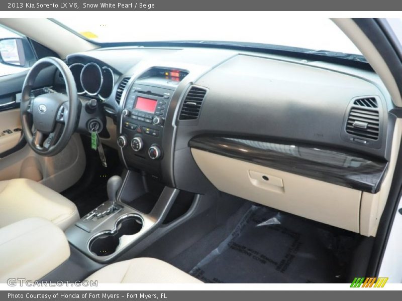 Snow White Pearl / Beige 2013 Kia Sorento LX V6