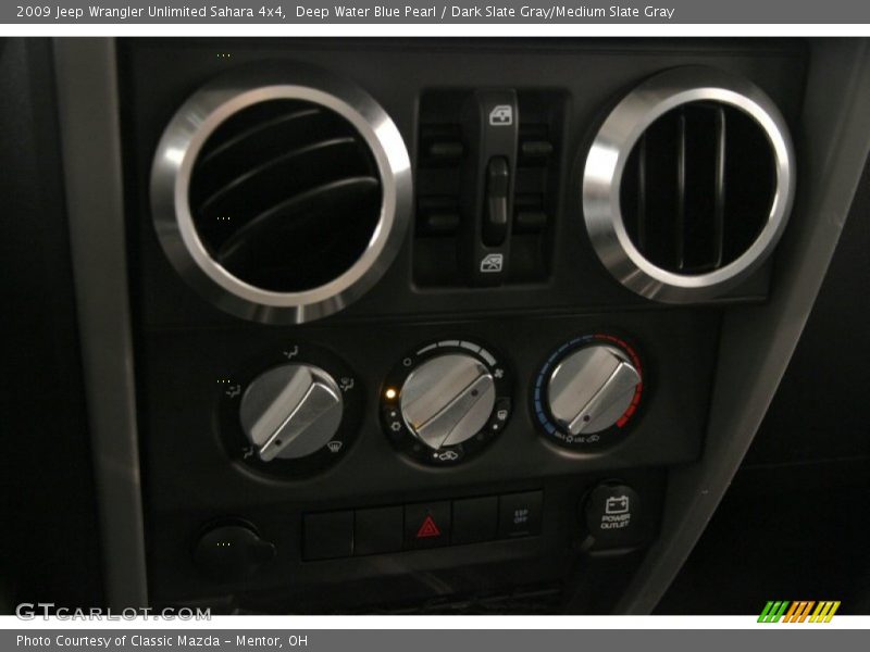 Deep Water Blue Pearl / Dark Slate Gray/Medium Slate Gray 2009 Jeep Wrangler Unlimited Sahara 4x4