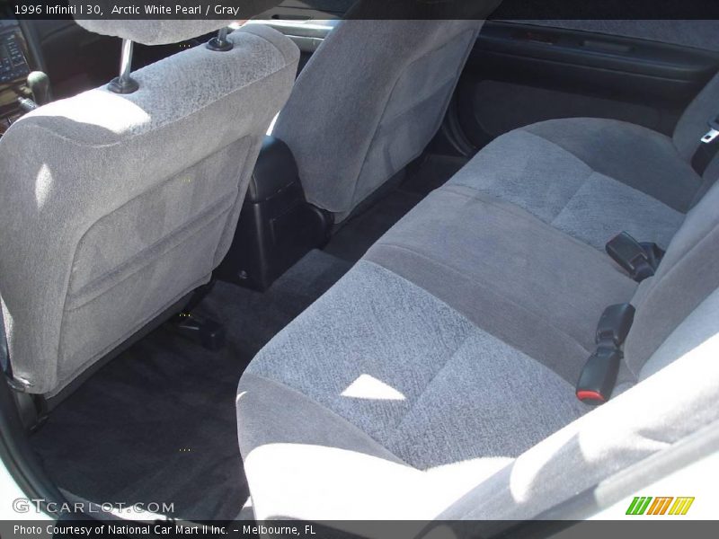 Arctic White Pearl / Gray 1996 Infiniti I 30