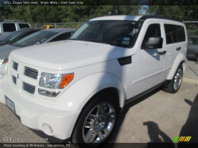 Bright White / Dark Slate Gray 2011 Dodge Nitro Heat