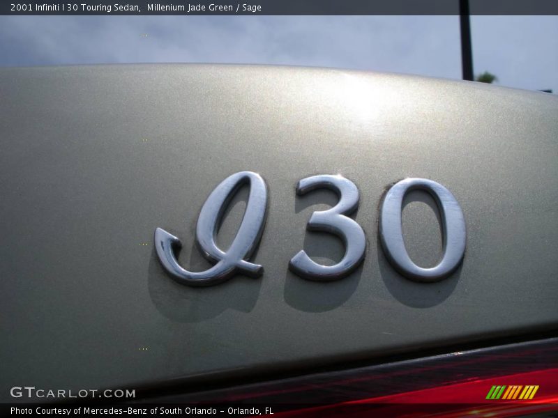 Millenium Jade Green / Sage 2001 Infiniti I 30 Touring Sedan